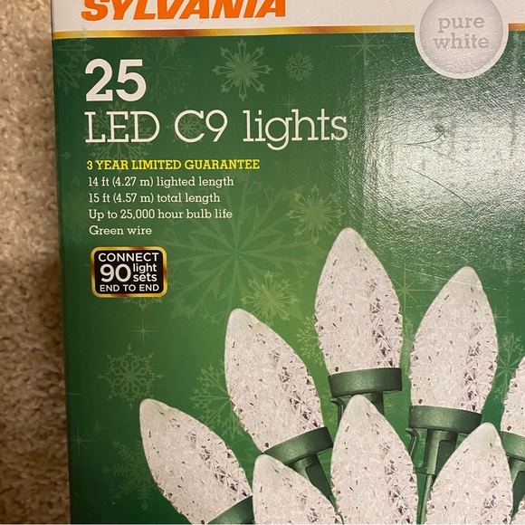 25 LED C9 Clear Christmas Lights - Picture 2 of 4